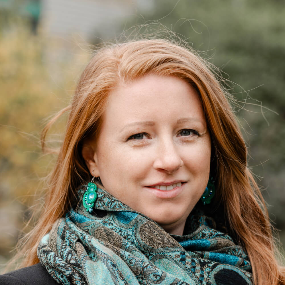 Csikós-Molnár Boglárka, néptánc- és zenetanár - Csillagbölcső Waldorf Általános Iskola